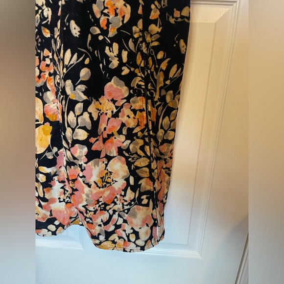 Urban Outfitters Beyond the Radar Women’s Velour Printed Midi Dress - Picture 6 of 6